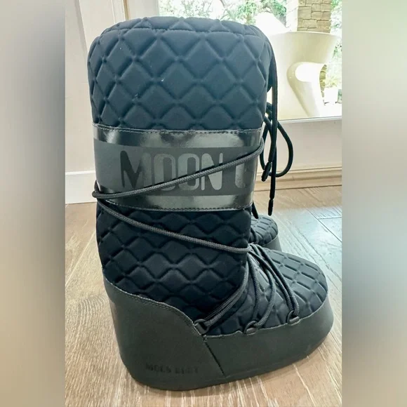 Moon Boot icon Black Quilted Boots 39/41 8-9.5 - Picture 8 of 12